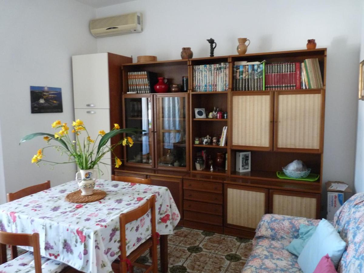 Casa Donna Gilda Apartment Lecce Bagian luar foto